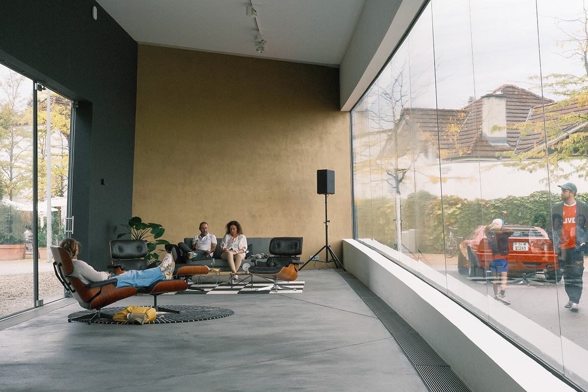 vitra x THEDRIVERS.APP - Architecture, Design & Classic Cars